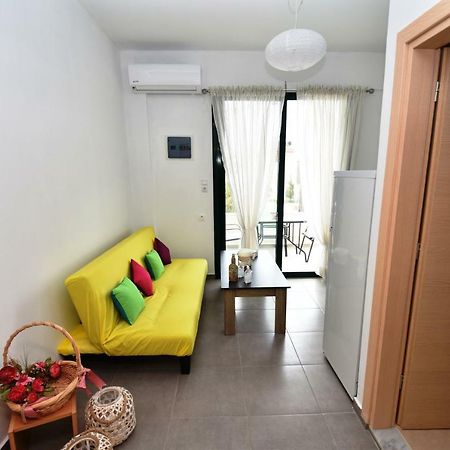 Sunflower Apartments Kalamaki  Dış mekan fotoğraf